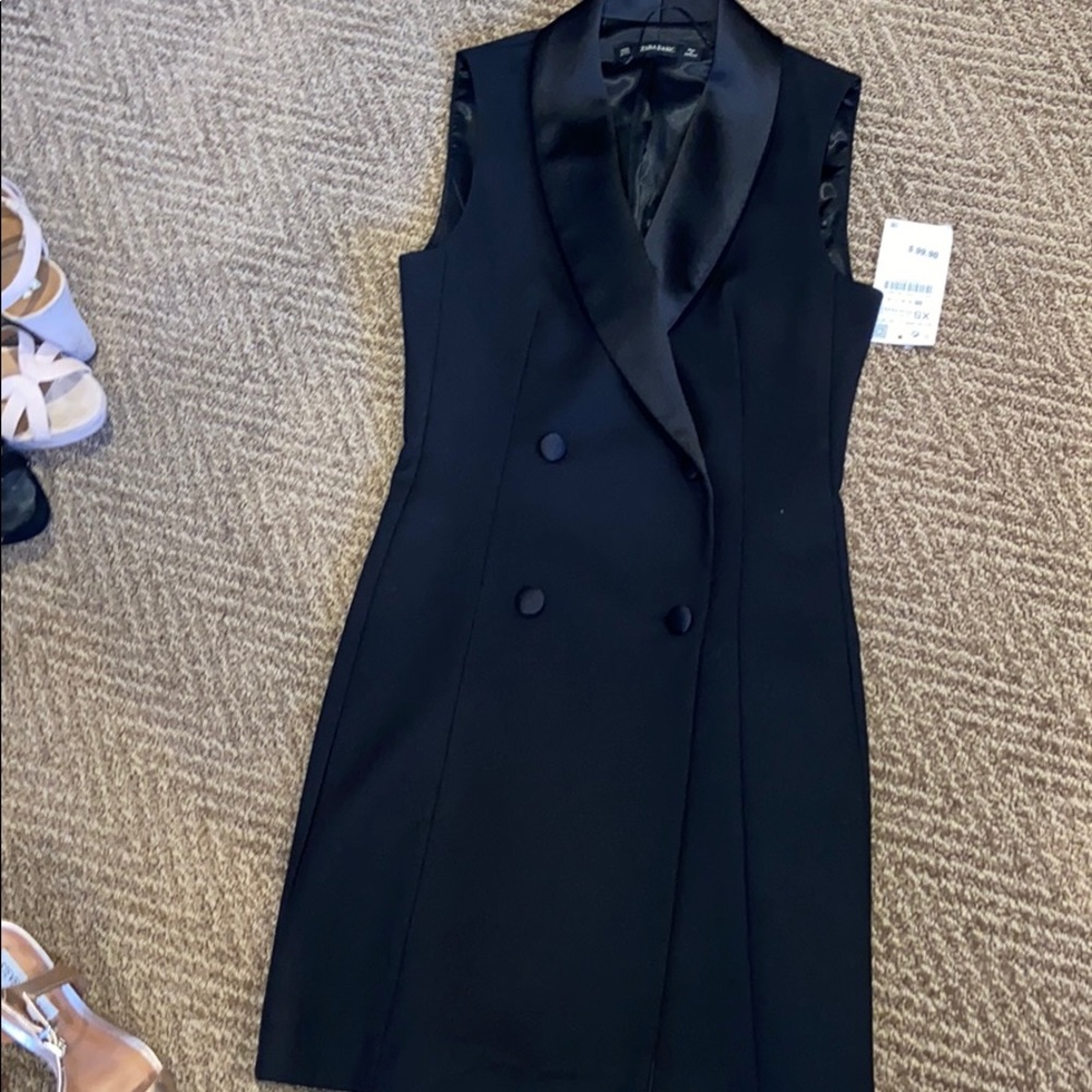 Black form fitting formal dress